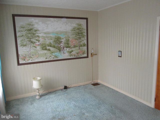 1043 WALNUT ST, Reading, PA 19601