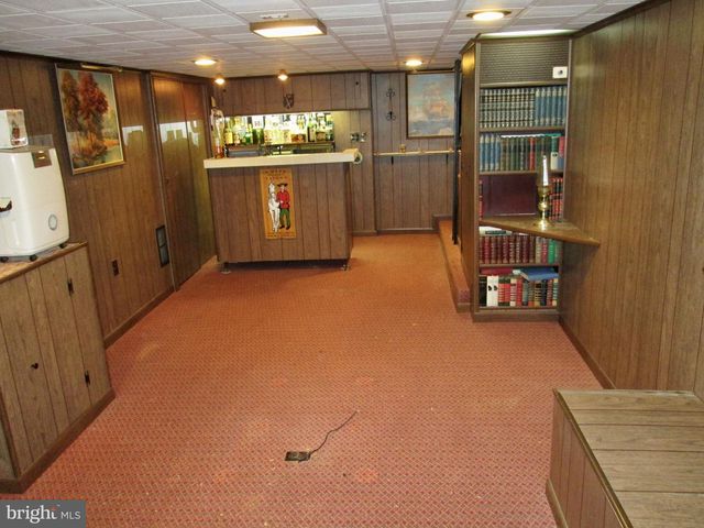 1043 WALNUT ST, Reading, PA 19601