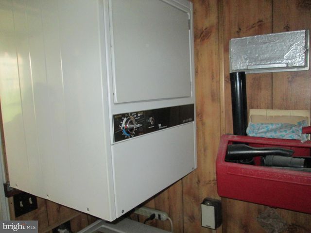 1043 WALNUT ST, Reading, PA 19601