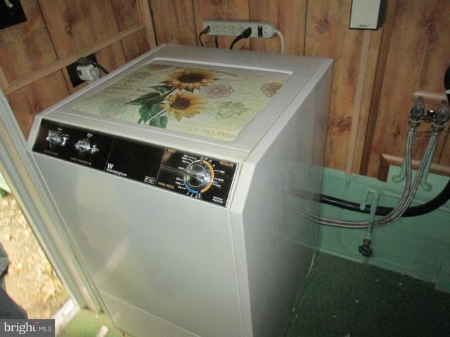 1043 WALNUT ST, Reading, PA 19601