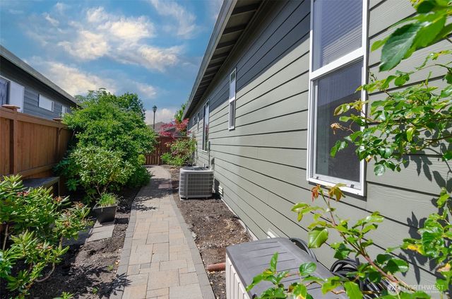 8419 Orcas Loop NE, Lacey, WA 98516