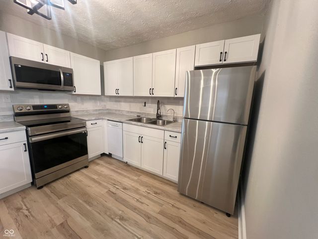 702 N Grant Avenue, Indianapolis, IN 46201