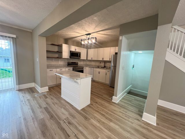 702 N Grant Avenue, Indianapolis, IN 46201