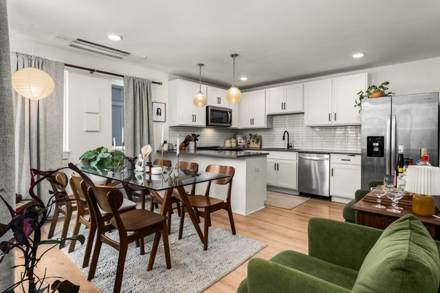 102 Duke St Apt 14, Nashville, TN 37207