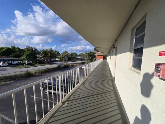 609 S State Road 7 2C, Margate, FL 33068