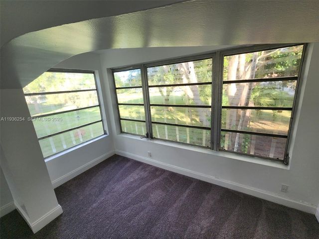 609 S State Road 7 2C, Margate, FL 33068