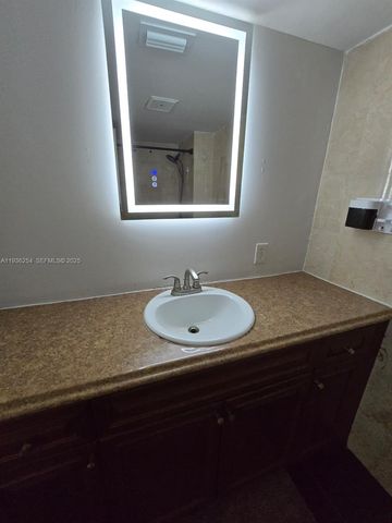 609 S State Road 7 2C, Margate, FL 33068