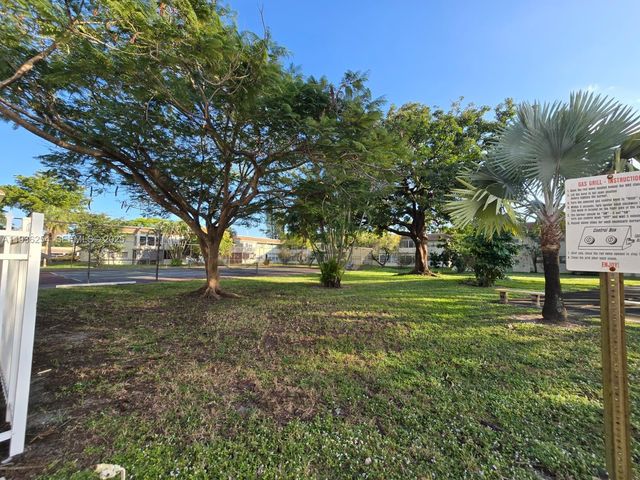 609 S State Road 7 2C, Margate, FL 33068