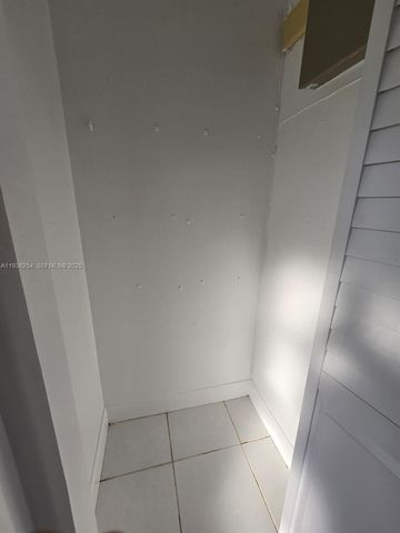 609 S State Road 7 2C, Margate, FL 33068