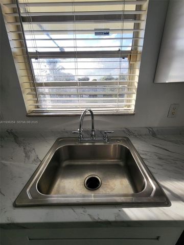 609 S State Road 7 2C, Margate, FL 33068