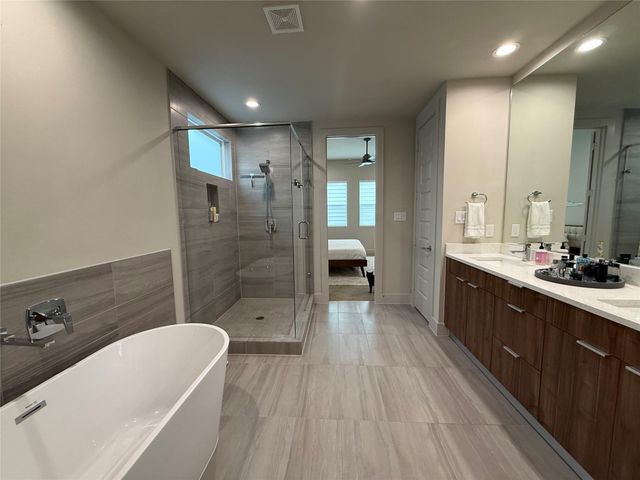 6820 Rocinante Lane, Houston, TX 77092