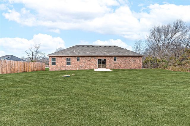 12 Dirleton Drive, Bella Vista, AR 72715