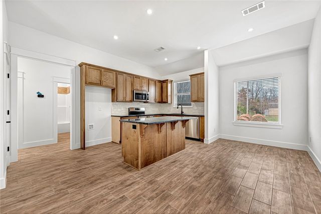 12 Dirleton Drive, Bella Vista, AR 72715