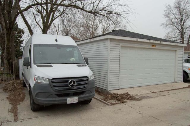 3925 Euclid Avenue, Stickney, IL 60402