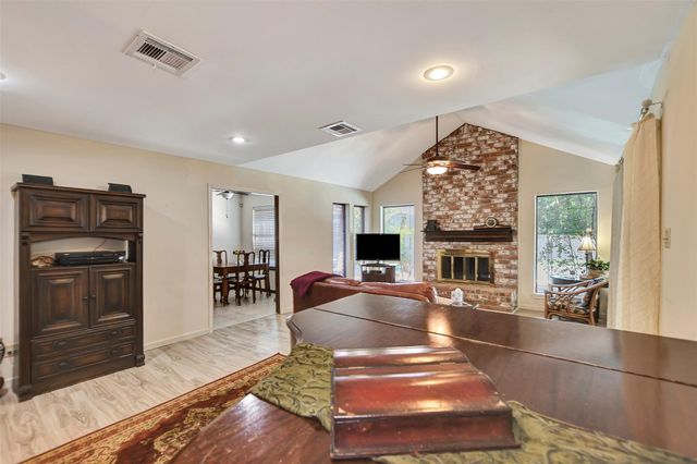 6714 Winkleman Road, Houston, TX 77083