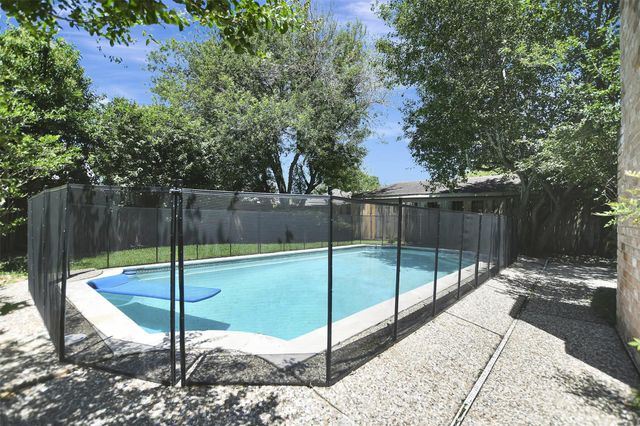 6714 Winkleman Road, Houston, TX 77083