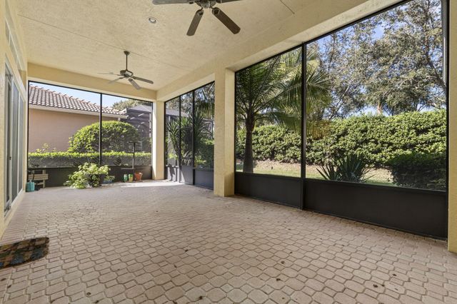 9360 SW Nuova Way, Port St Lucie, FL 34986