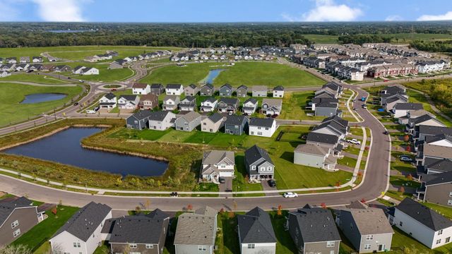 4030 Hayward Avenue N, Oakdale, MN 55025