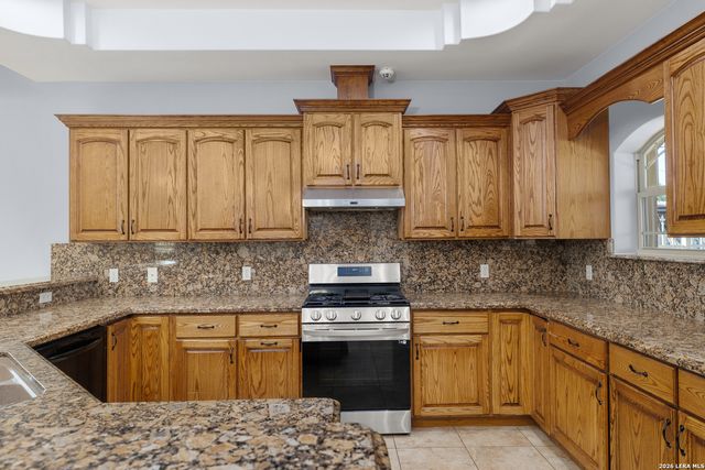 898 Chapman St, San Benito, TX 78586