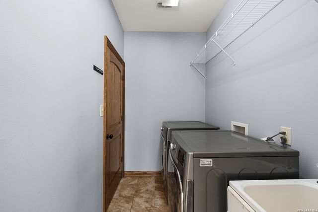 898 Chapman St, San Benito, TX 78586