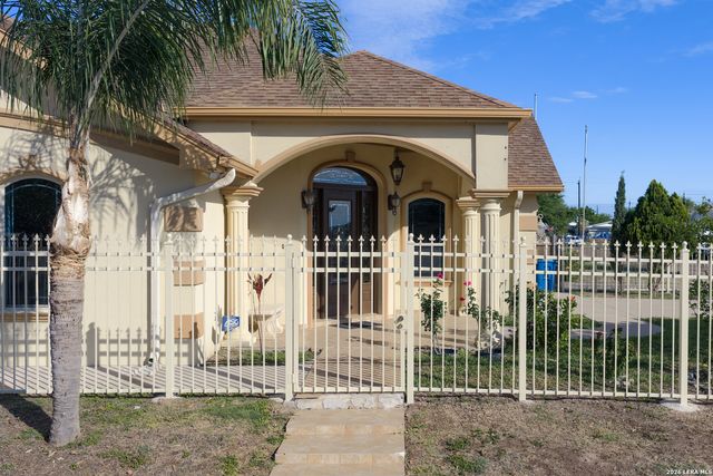 898 Chapman St, San Benito, TX 78586
