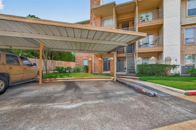 12550 Whittington Drive 710, Houston, TX 77077