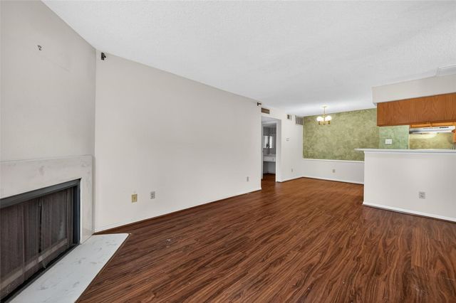 12550 Whittington Drive 710, Houston, TX 77077