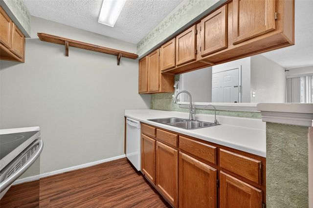 12550 Whittington Drive 710, Houston, TX 77077