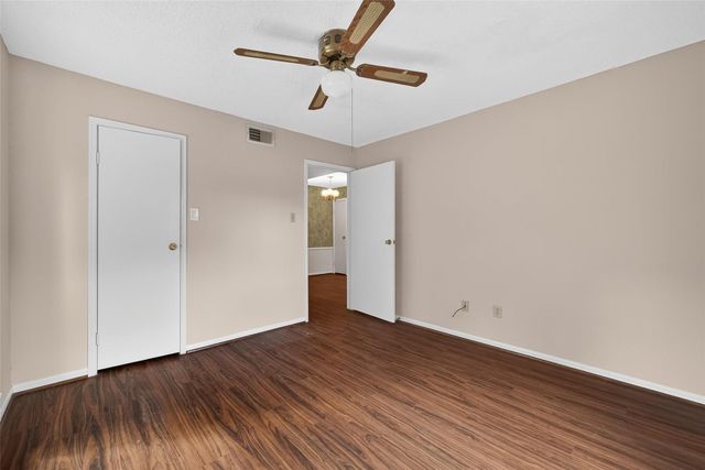 12550 Whittington Drive 710, Houston, TX 77077