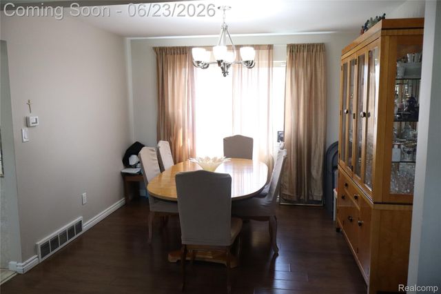 39552 Forbes Drive, Sterling Heights, MI 48310