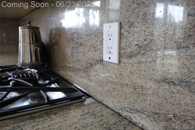 39552 Forbes Drive, Sterling Heights, MI 48310