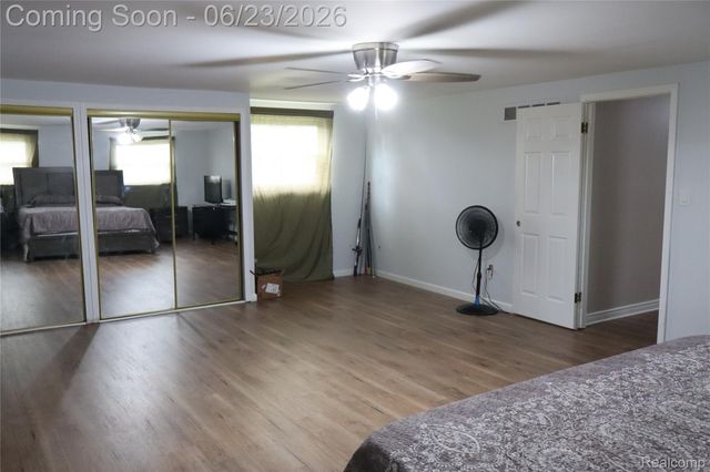 39552 Forbes Drive, Sterling Heights, MI 48310