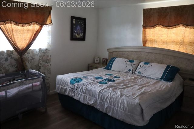 39552 Forbes Drive, Sterling Heights, MI 48310