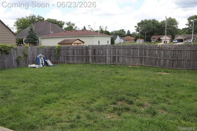 39552 Forbes Drive, Sterling Heights, MI 48310