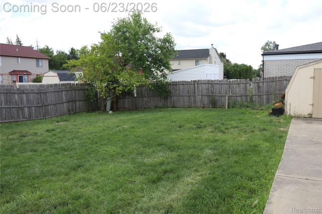 39552 Forbes Drive, Sterling Heights, MI 48310