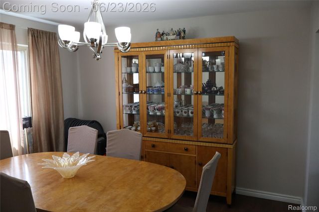 39552 Forbes Drive, Sterling Heights, MI 48310