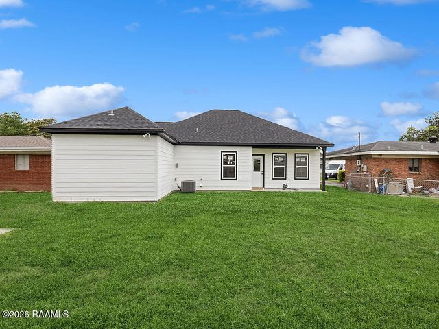 218 Harrell Drive, Lafayette, LA 70503