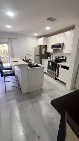 609 NW 47TH Street 609, Deerfield Beach, FL 33064