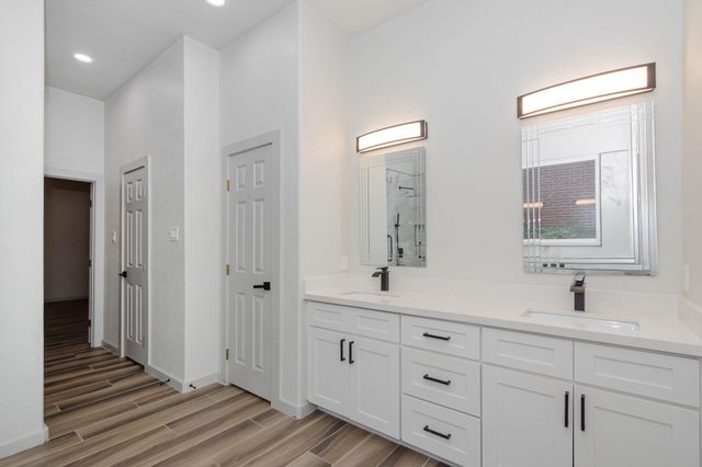 2190 Riverside Drive, West Columbia, TX 77486