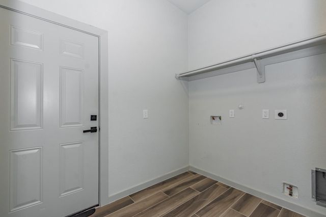 2190 Riverside Drive, West Columbia, TX 77486