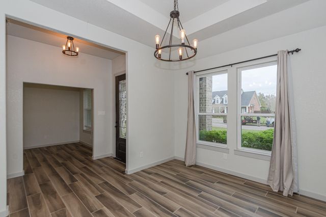 2190 Riverside Drive, West Columbia, TX 77486