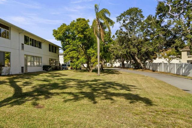 870 LOCH LINNHE LANE 125, Dunedin, FL 34698