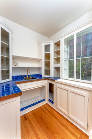 614 Chapel Street, New Haven, CT 06511