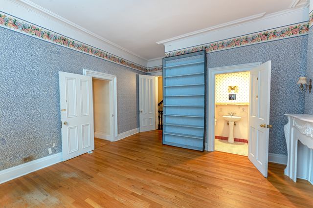 614 Chapel Street, New Haven, CT 06511