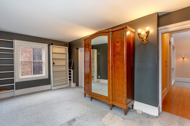 614 Chapel Street, New Haven, CT 06511