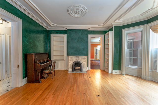 614 Chapel Street, New Haven, CT 06511