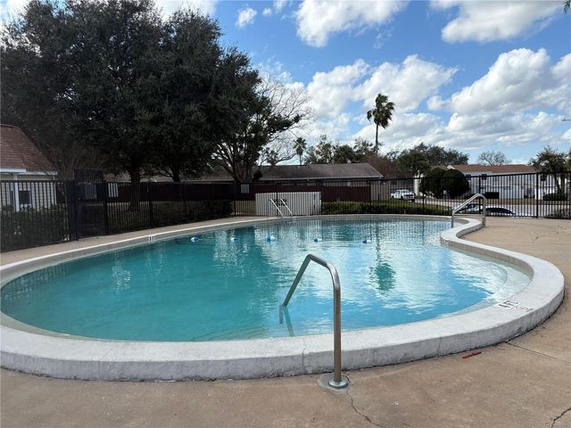 310 CHEROKEE COURT D, Altamonte Springs, FL 32701