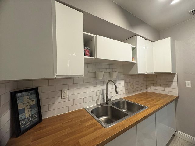 310 CHEROKEE COURT D, Altamonte Springs, FL 32701