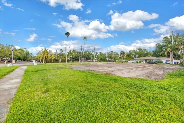 515 SNELL ISLE BOULEVARD NE, St Petersburg, FL 33704