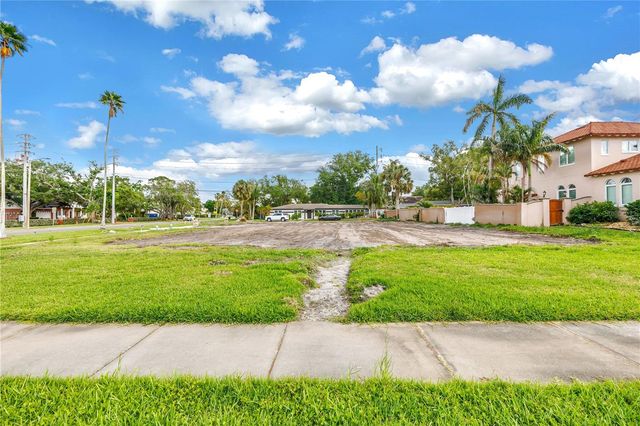 515 SNELL ISLE BOULEVARD NE, St Petersburg, FL 33704